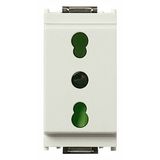 2P+E 16A P17/11 outlet white