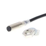 Proximity sensor, inductive, short brass body M8, shielded, 3 mm, DC, E2EN0282A