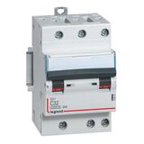 Circuit breaker DX³4500 6kA high inlet and low outlet via screw terminal - three-pole 400V~ 32A curve C - 3 modules