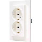 Double earthed socket outlet, for the in