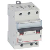 DX³6000 10kA high inlet and low outlet 3P 400~ screw circuit breaker - 16A - curve D - for optimized HX³ comb