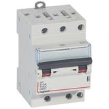 DX³6000 10kA high inlet and low outlet 3P 400~ screw circuit breaker - 25A - curve D - for optimized HX³ comb