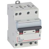 Circuit breaker DX³4500 6kA high inlet and low outlet via screw terminal - four-pole 400V~ 6A curve C - 3 modules