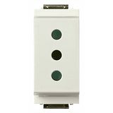 2P+E 10A P11 outlet white