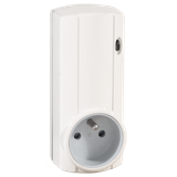 RF plug-through socket with pin earthing