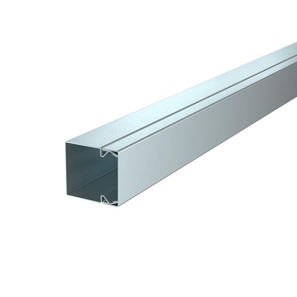 LKM40040FS Cable trunking with base perforation 40x40x2000 image 1