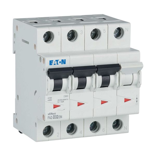 Miniature circuit breaker (MCB), 32 A, 3p+N, characteristic: D image 11