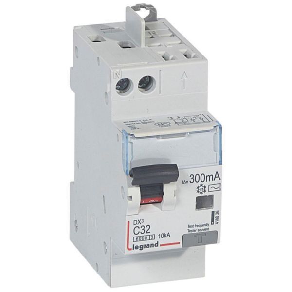 Monoblock differential circuit breaker DX³6000 10kA high inlet screw automatic high outlet U+N 230V~ - 32A - typeAC 300mA image 1