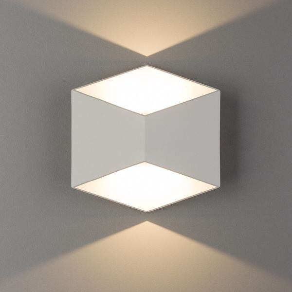 TRIANGLES LED WHITE image 1