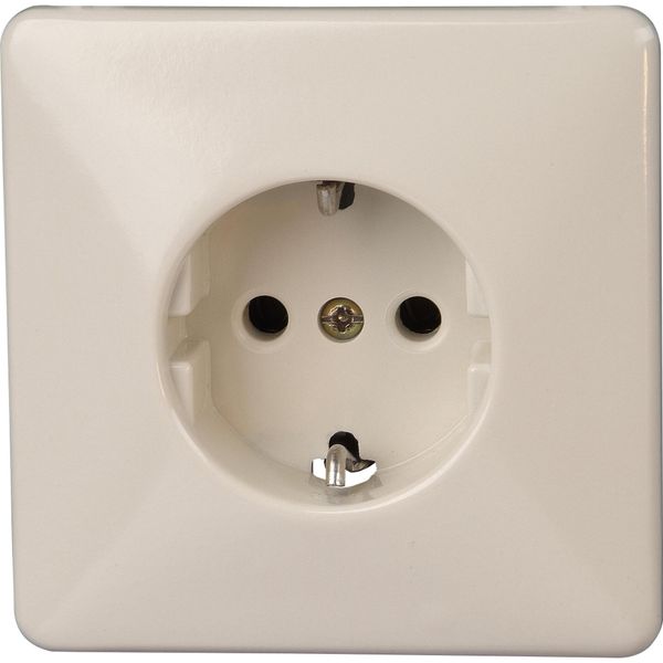 Earthed socket outlet image 1