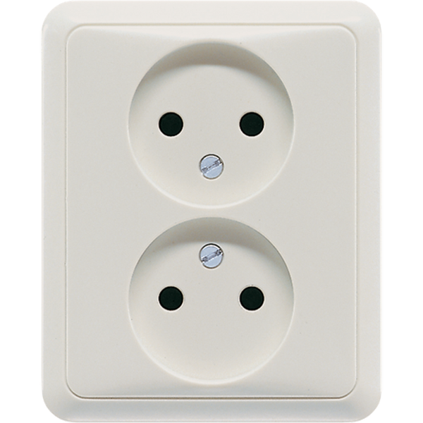 Socket 2 gang CD5010LG image 1