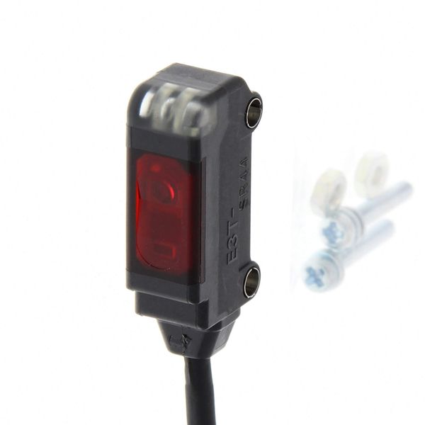 Photoelectric sensor, retro-reflective, 200 mm range E3T 3063G image 1