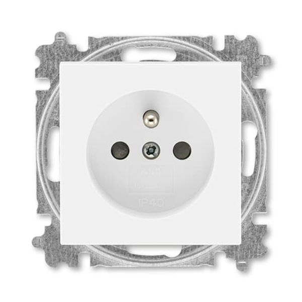 5519H-A02557 03 Single socket outlet , shuttered image 1