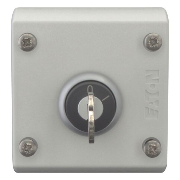 Key-operated actuator, maintained, 2 positions 0, I, Bezel: titanium, 1 NC, 1 N/O, Enclosure image 3