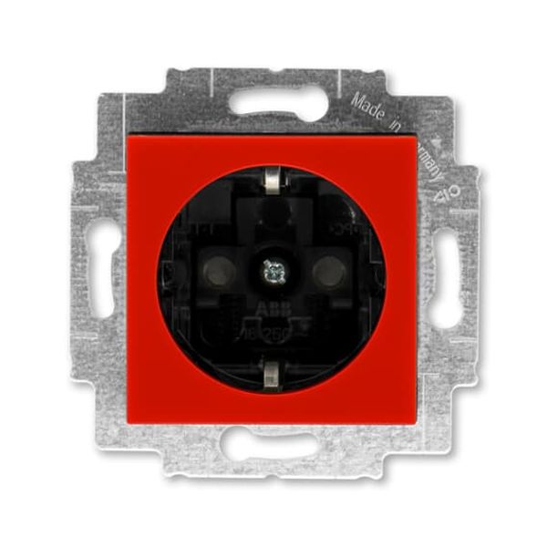 5520H-A03457 65 Socket outlet with earthing contacts, shuttered image 1