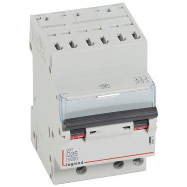 Circuit breaker DX³6000 10kA automatic high inlet low outlet 3P 400V~ screw - 25A - D curve - for optimized HX³ comb image 1