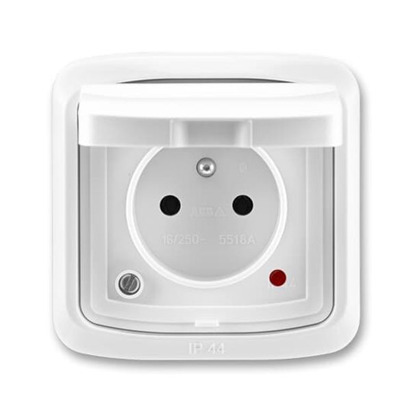 5598A-2999B Socket outlet with earthing pin, shuttered, with hinged lid, IP 44, with surge protection image 1