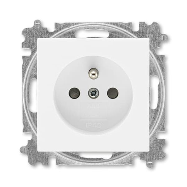 5593H-C02357 03 Double socket outlet with earthing pins, shuttered, with turned upper cavity, with surge protection image 81