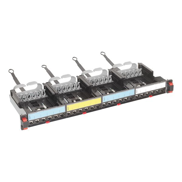 Patch panel with 4 cassettes image 1