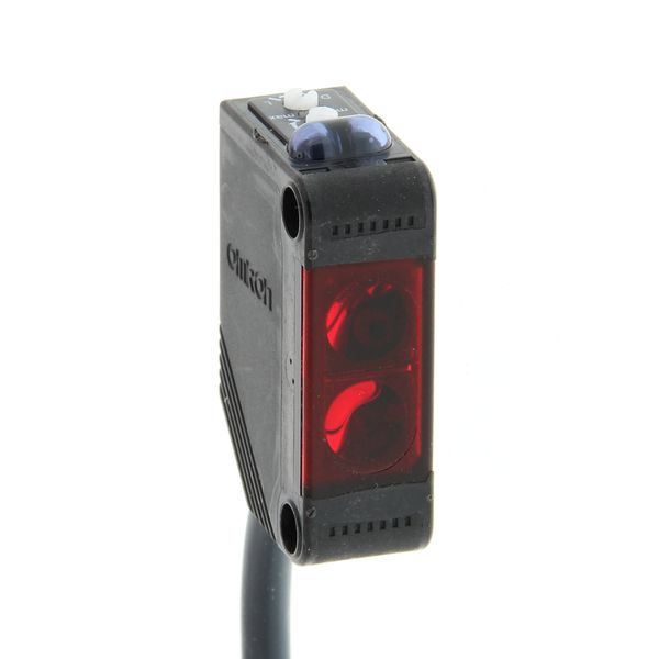 Photoelectric sensor, rectangular housing, red LED, retro-reflective, image 1