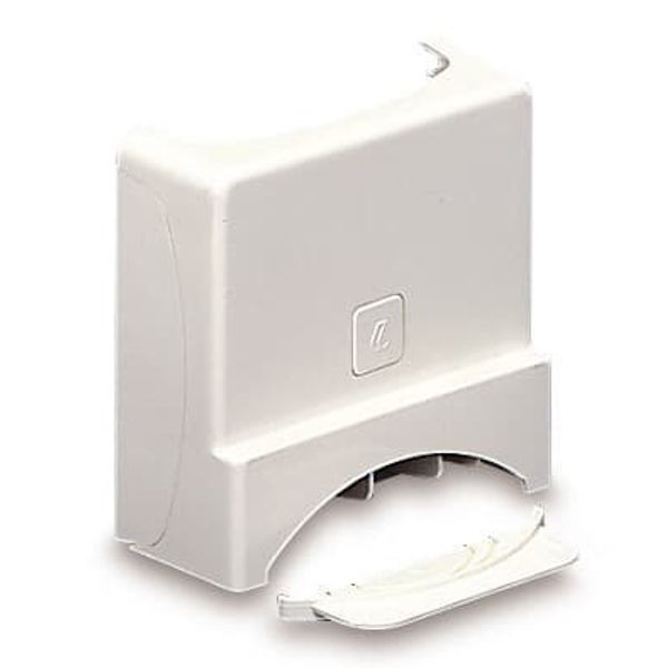 SKIRTING BOX WHITE RAL 9016 image 1