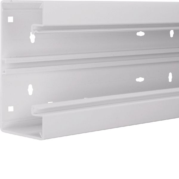 Trunking base BR 68x170 traffic white image 1