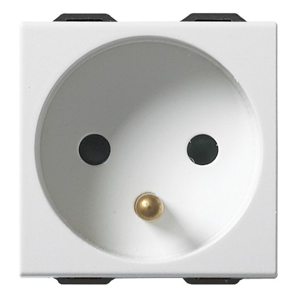 2P+E 16A French outlet white image 1