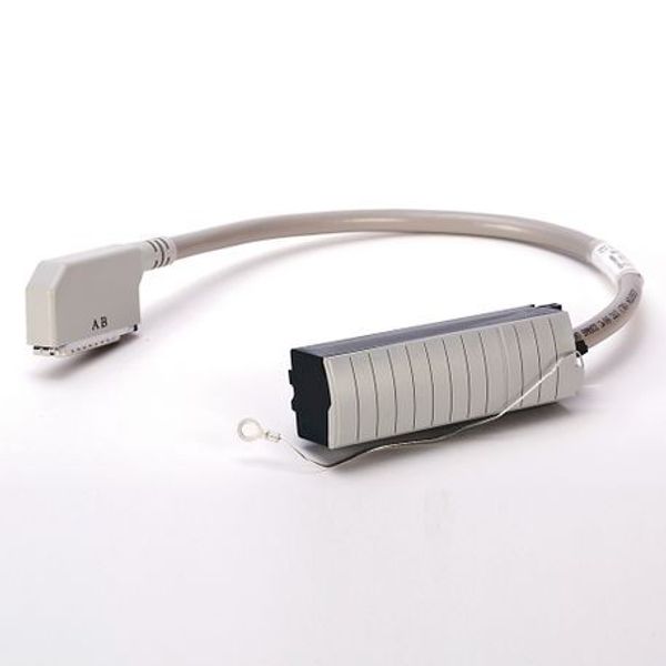 Allen-Bradley 1492-CONACAB005D PLC Conversion Cable, Pre-wired, For Conversion From 1771-IFE to 1756-IF16 Differential Current Analog I/0, For Use With1492-CM1771-LA002 Conversion Module, 0.5 Meter Length image 1