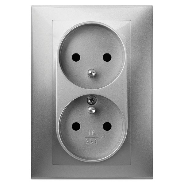 VESTRA 2X2P+Z FLUSH-MOUNTED SOCKET n/f image 1