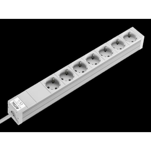 DK Socket strip, CEE 7/3 (type F), 7-way, 250 V, 16 A, LHD: 482,6x44x44 mm image 2