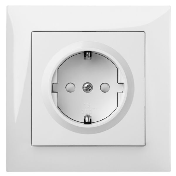 SENTIA 2P+Z SOCKET SCHUKO WITH CHILD PROTECTION image 2