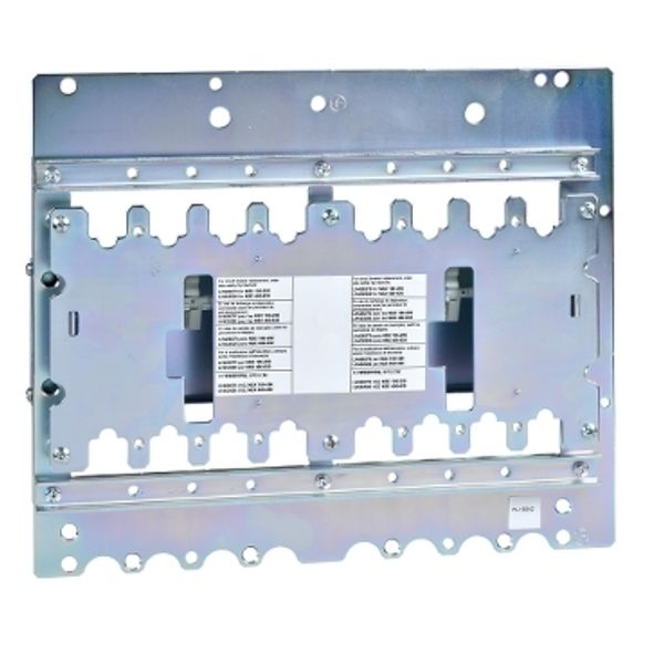 mechanical interlocking by base plate, ComPact NSX400/630 image 3