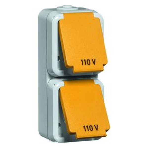 Wcd opb IP54, USA 125 V, 2-pol+E, vert,NEMA 5-15 R, deksel met opdruk  image 1