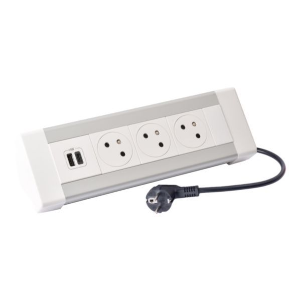 Desk unit with 3m cord and 2P+E plug equipped with 3 2P+E Surface sockets and 1 USB Type-A+Type-C 3A 15W socket image 1