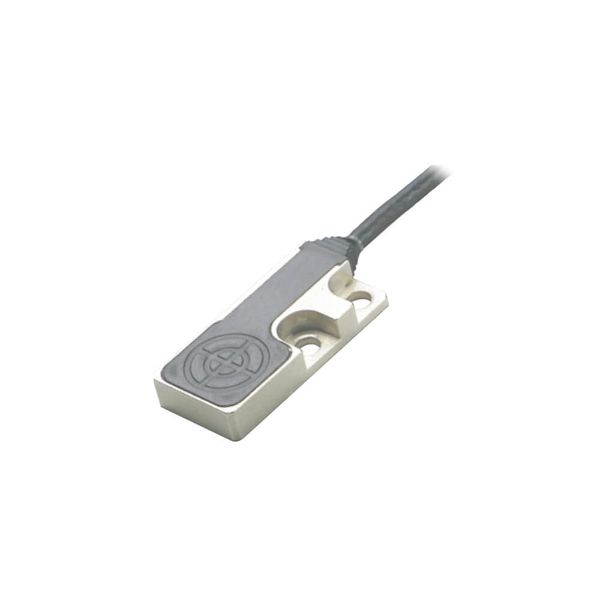 Sensor head, shielded, flat housing, sensing distance 5 mm, repeat acc E2NC0026R image 1