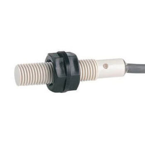 Proximity sensor, plastic body, inductive, M30 shielded, 10 mm, DC 3-w E2F 7108E image 2