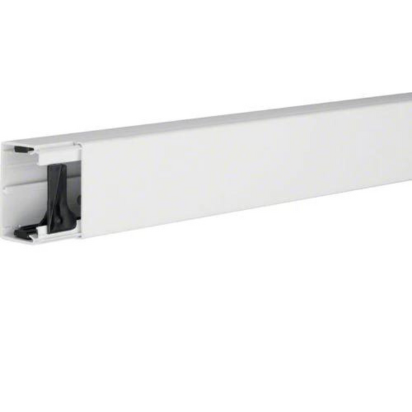 Trunking PVC LF 40x60mm traffic white image 1