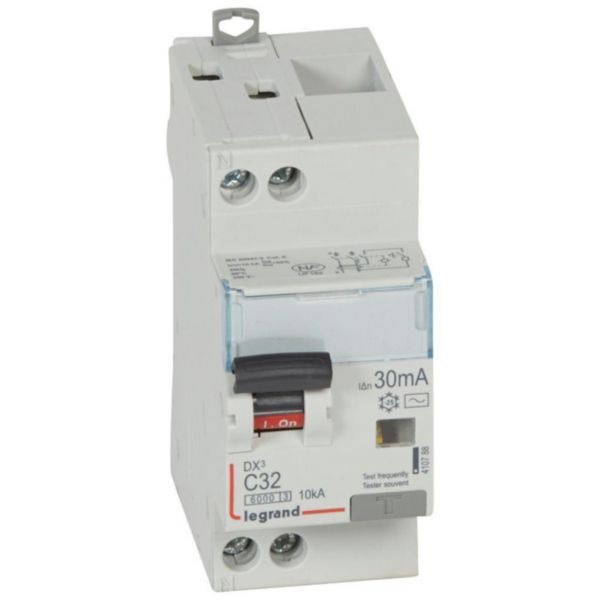 Monoblock differential circuit breaker DX³6000 10kA high inlet and low outlet U+N screw 230V~ - 32A - typeAC 30mA image 1