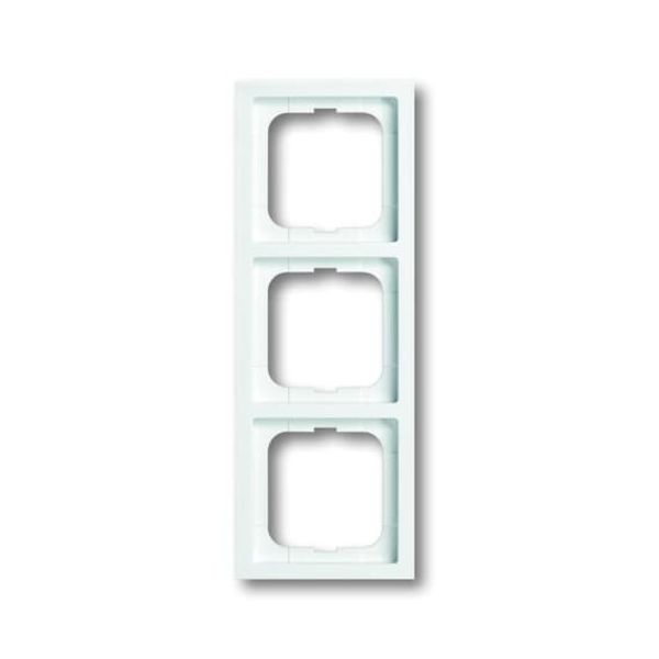 1723-184K-500 Cover Frame 3gang(s) studio white - future linear image 1