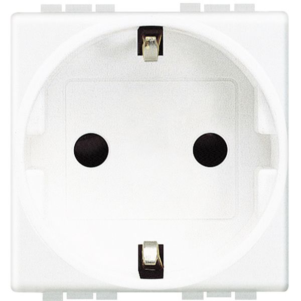 socket 2P+E 16A GER std. image 2