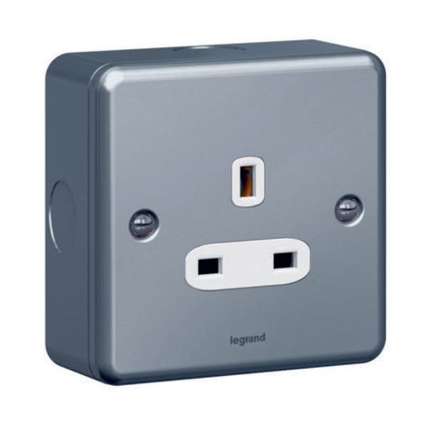 Synergy™ - Socket outlet - 1 gang unswitched - 13 A 250 V~ - metalclad image 1