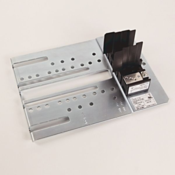 Allen-Bradley 1494F-F30 Fuse Block Adapter Plate Kit, 30 A, For 1494F Disconnect Switches, FuseClips Sold Separately image 1