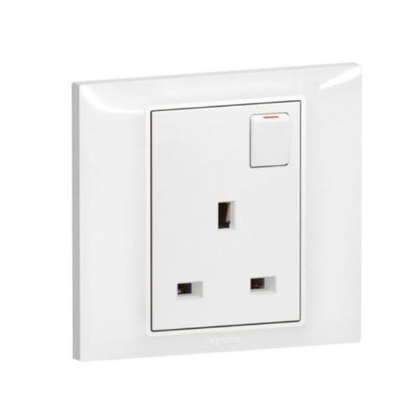 Socket 1 Gang 13A Switched 7X7 White, Legrand-Belanko S image 1