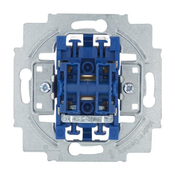 2020/10 US-101 Flush Mounted Inserts Flush-mounted installation boxes and inserts Blue image 3