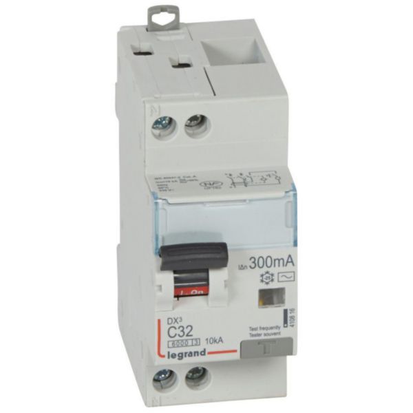 Monoblock differential circuit breaker DX³6000 10kA high inlet and low outlet U+N screw 230V~ - 32A - typeAC 300mA image 1