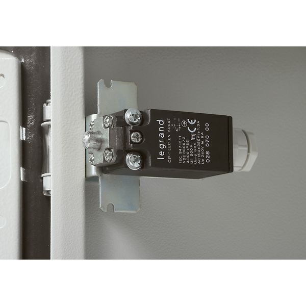 Door contact - for cabinets - 6 A - 250 V image 2