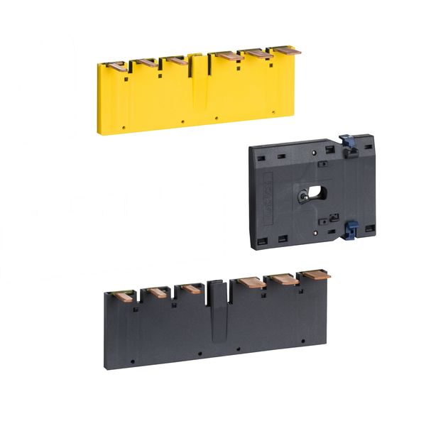 Kit for assembling 3P reversing contactors, LC1D40A-D80A with screw clamp terminals, without electrical interlock image 2