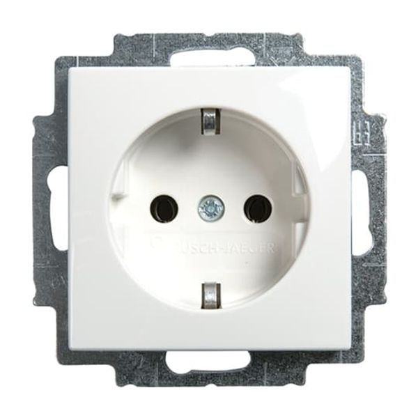 20 MUCBUSB-84-500 CoverPlates (partly incl. Insert) USB charging devices Studio white image 1
