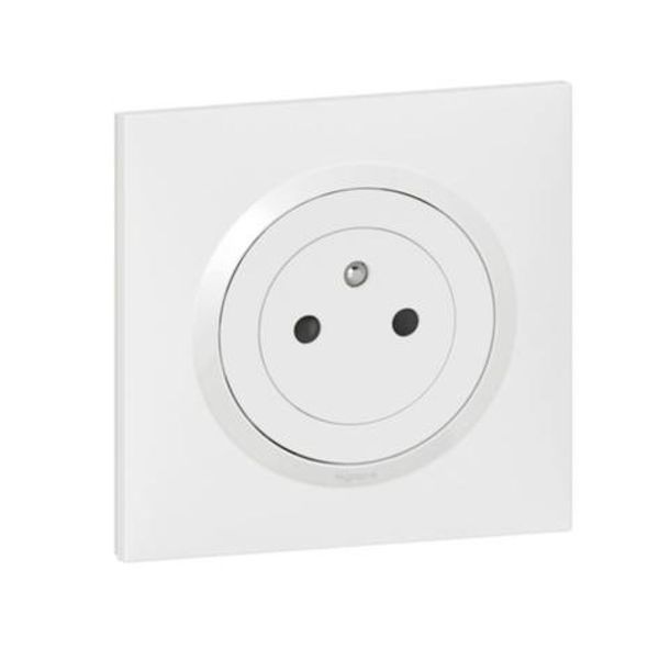 2P+E Surface dooxie one 16A power socket delivered with white square plate and claws image 1