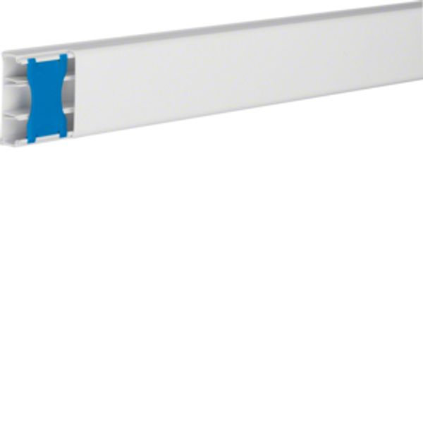 Trunking 20x50,L=2,0m,traffic white image 1